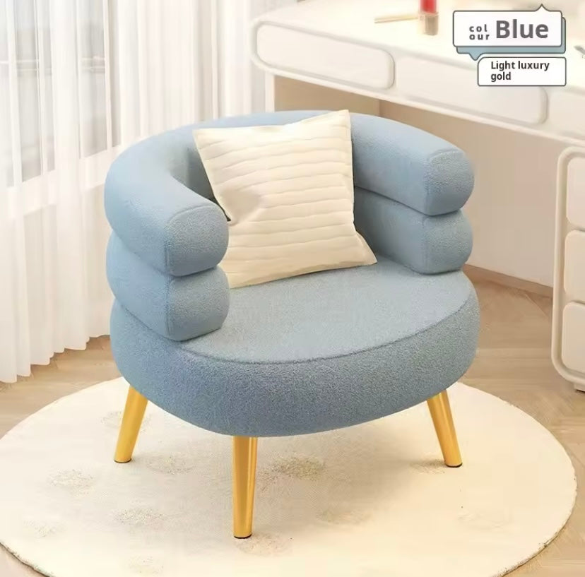 Modern Living Room1-Person Sofa Comfortable Bedroom Fluff Armchair Nordic Simple Nail Salon Makeup Chair Dressing Table Stool.