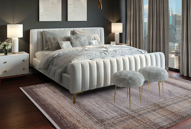 Headboard and base for mattress available in different sizes and colours.